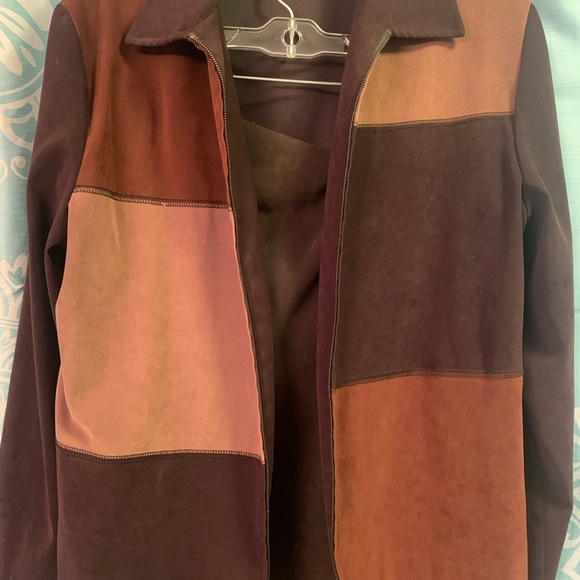 Skirt & jacket - Picture 6 of 16